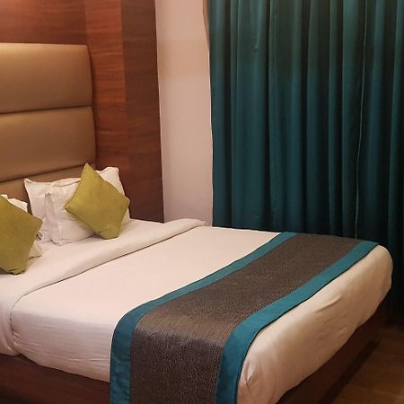 Hotel Klick International New Delhi Luaran gambar