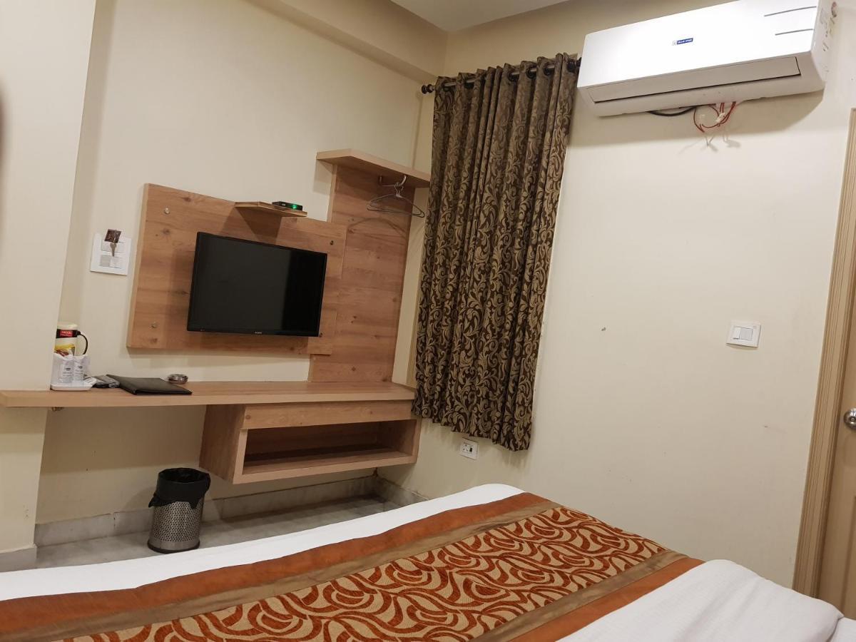 Hotel Klick International New Delhi Luaran gambar